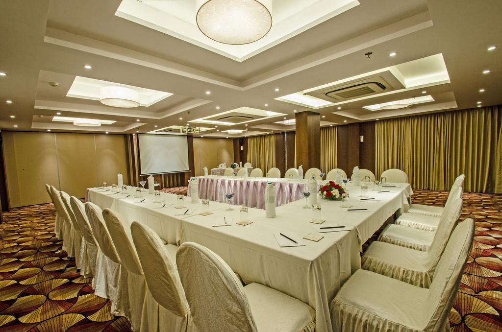 Calangute Towers - Am Hotel Kollection Exterior foto